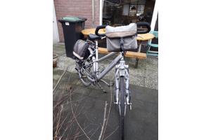 koga myata  dames tourfiets met vlinderstuur.