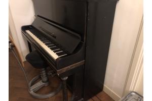 Zwarte Rönisch piano