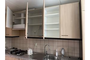 Gratis keuken, incl diepvries, ijskasr en gasfornuis