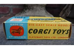 Corgi toy ploeg No 61 M