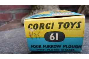 Corgi toy ploeg No 61 M