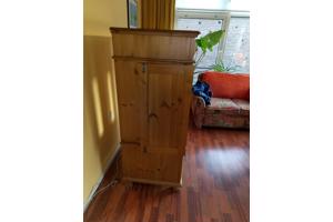 Grenen TV kast in goede staat