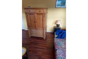 Grenen TV kast in goede staat