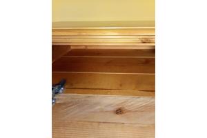 Grenen TV kast in goede staat