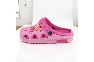 Crocs slipper schoen verticaal pink fuchsia met meisje 32