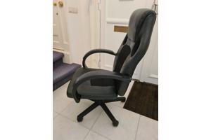 Bureaustoel in hoogte verstelbaar