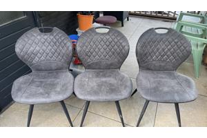 Dining chairs cushioned