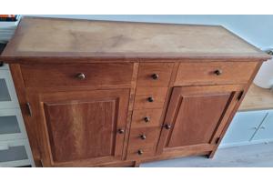 Zware eikenhouten dressoir kast