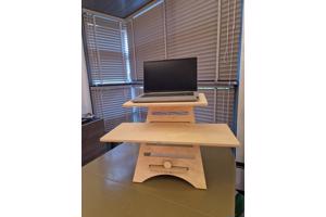 Houten opzetstuk om een stabureau van je tafel te maken