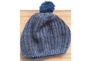 gebreide muts / baret blauw