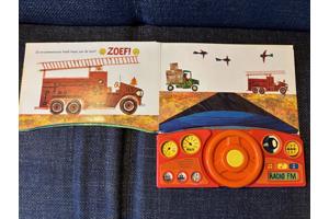 Eric Carle : in de auto ( met stuur en 13 geluiden ) 3+ Boek