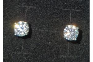 Moissanite oorbel 1.0CT