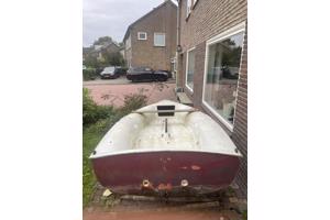 Flying junior zeilboot zonder mast