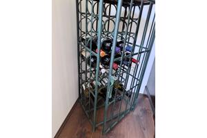 Wijnrek voor 32 flessen en plateau voor karaffen