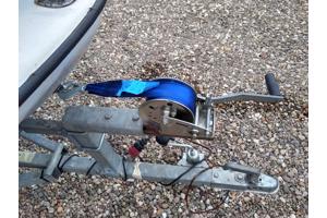 Polyester Boot Met 4pk Buitenboordmotor