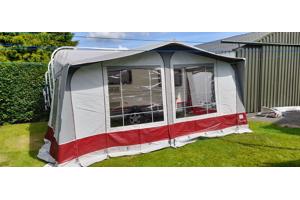 Te koop aangeboden Walker Voortent