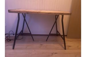 Steigerhouten bureau