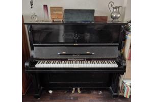 Antieke Piano - Gratis af te halen