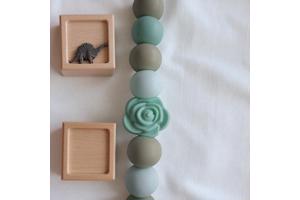 Speenkoord roosje mintgroen khaki