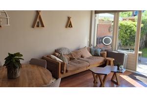 4-zits bank van 90x280x84 cm (hxbxd)