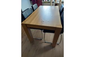 Eettafel en 4 stoelen (mag ook apart)