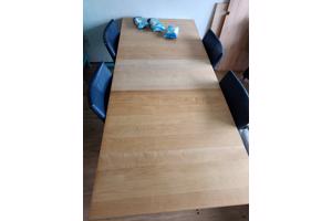 Ikea Bjursta uitschuifbare tafel