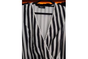 Playsuit gestreept met kanten mouwen M