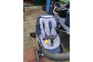 Driedelige kinderwagen