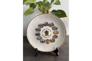 Vintage souvenirbord uit België