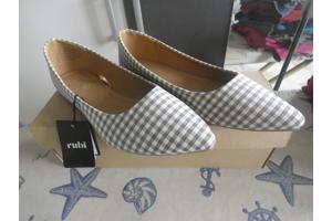 Ballerina,s grijs/wit geblokt maat 40 (nieuw)