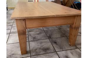 Salontafel met lade van grenenhout