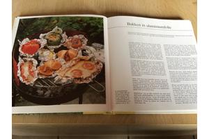 Boek ; koken in de open lucht (BBQ) LEKKERBEKKEN TOP