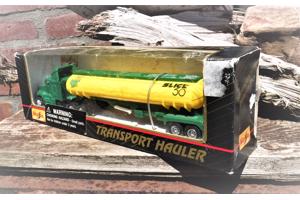 Maisto transport hauler