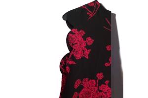Luchtige zomerjurk zwart rood L