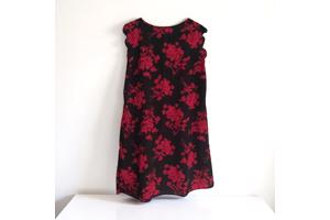 Luchtige zomerjurk zwart rood L