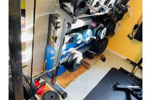 Te koop mooie gewichten en halters rek (z.g.a.n.)