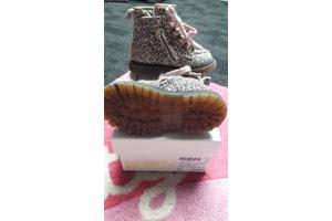 Meisjes schoenen  maat 22