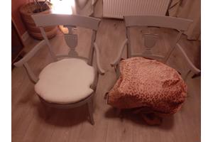 2 stoelen, nog te stofferen