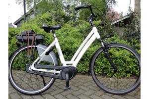 Stella elektrische fiets met midden motor