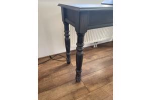 Sidetable van hout