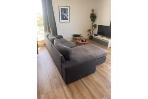 Grijze IKEA bank met lounge