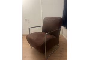 Bruine vegan suède fauteuil – comfortabele designstoel