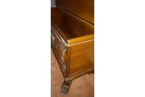 Een hele mooie gedecoreerde dekenkist