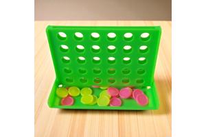 4 op een rij spel , groen mini formaat 7.5cm x 4,5cm