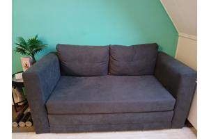 Zeer mooie 2 persoons slaapbank kleur antraciet/grijs.