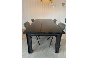 Eettafel industrieel