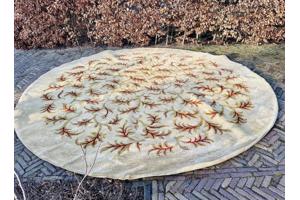 Mooi groot rond tapijt / kleed (4 meter)