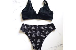 Bikini zwart met gele bloemetjes L
