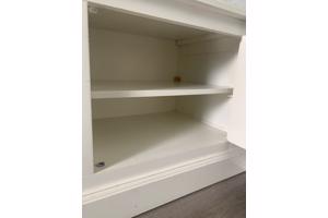 Witte Rivera Maisson tv meubel met opbergruimte.