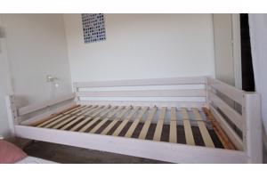 Bed eenspersoons wit
